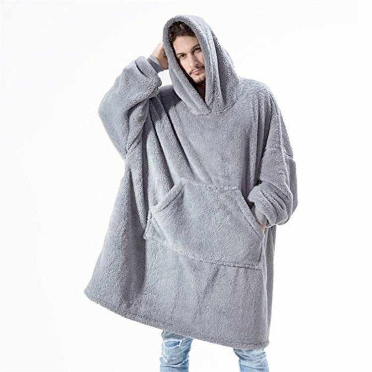 Oversized hoodie deken met grote buidelzak