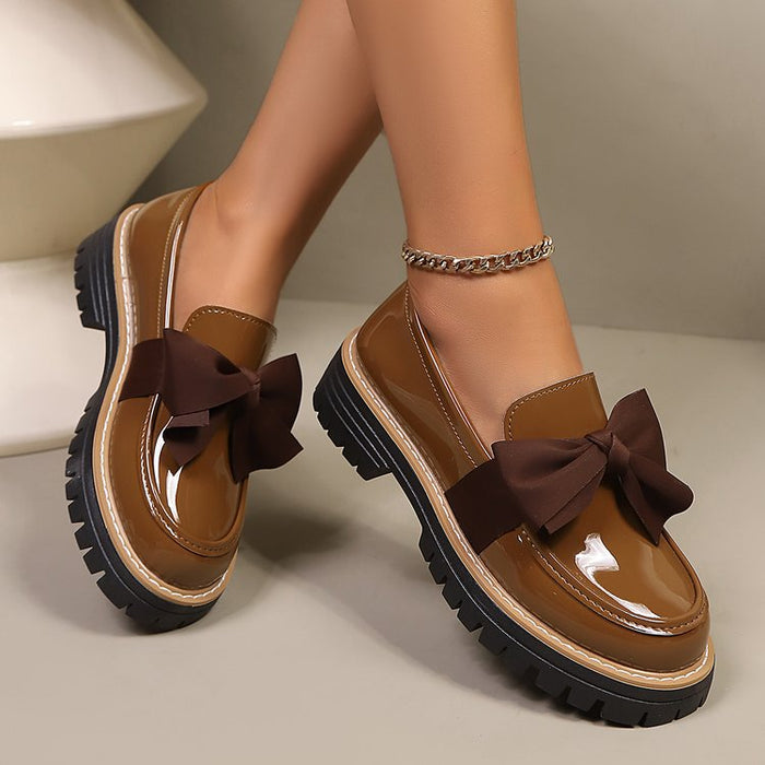 Dames Lakleren Loafers met Profielzool en Strik