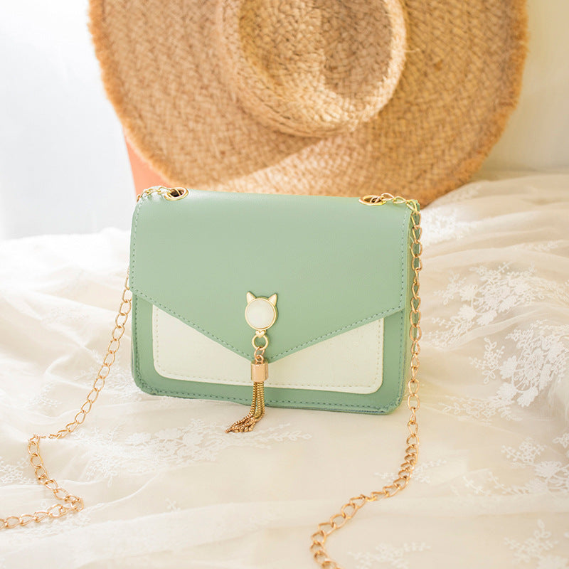 Vierkant crossbody tasje met kattensluiting