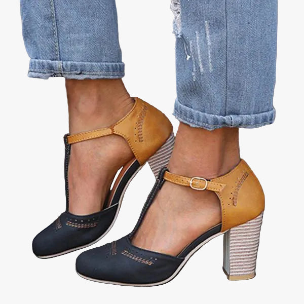 Dames T-Strap Pumps met Blokhak en Geperforeerde Details